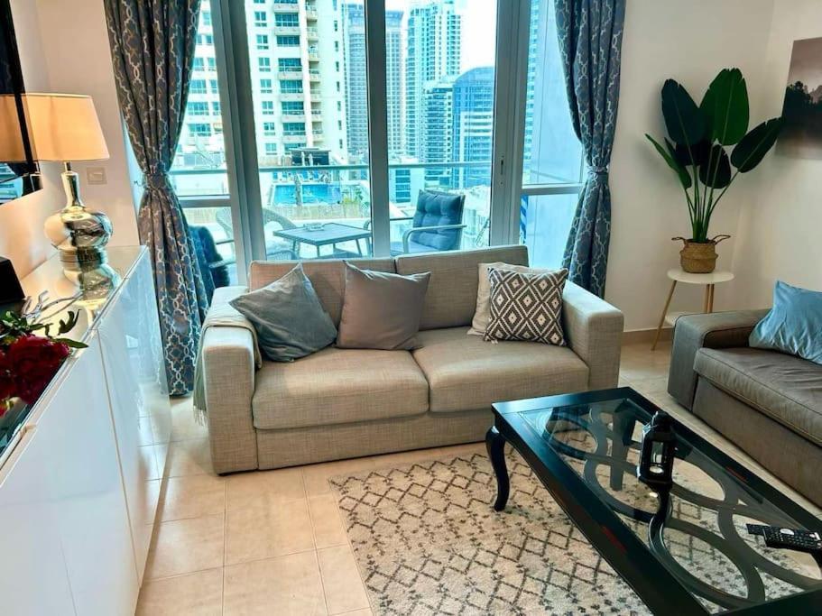 Marina View With Pool, Gym, Tennis Court, 5 Mins To Beach 두바이 외부 사진