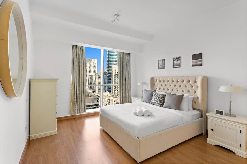Marina View With Pool, Gym, Tennis Court, 5 Mins To Beach 두바이 외부 사진